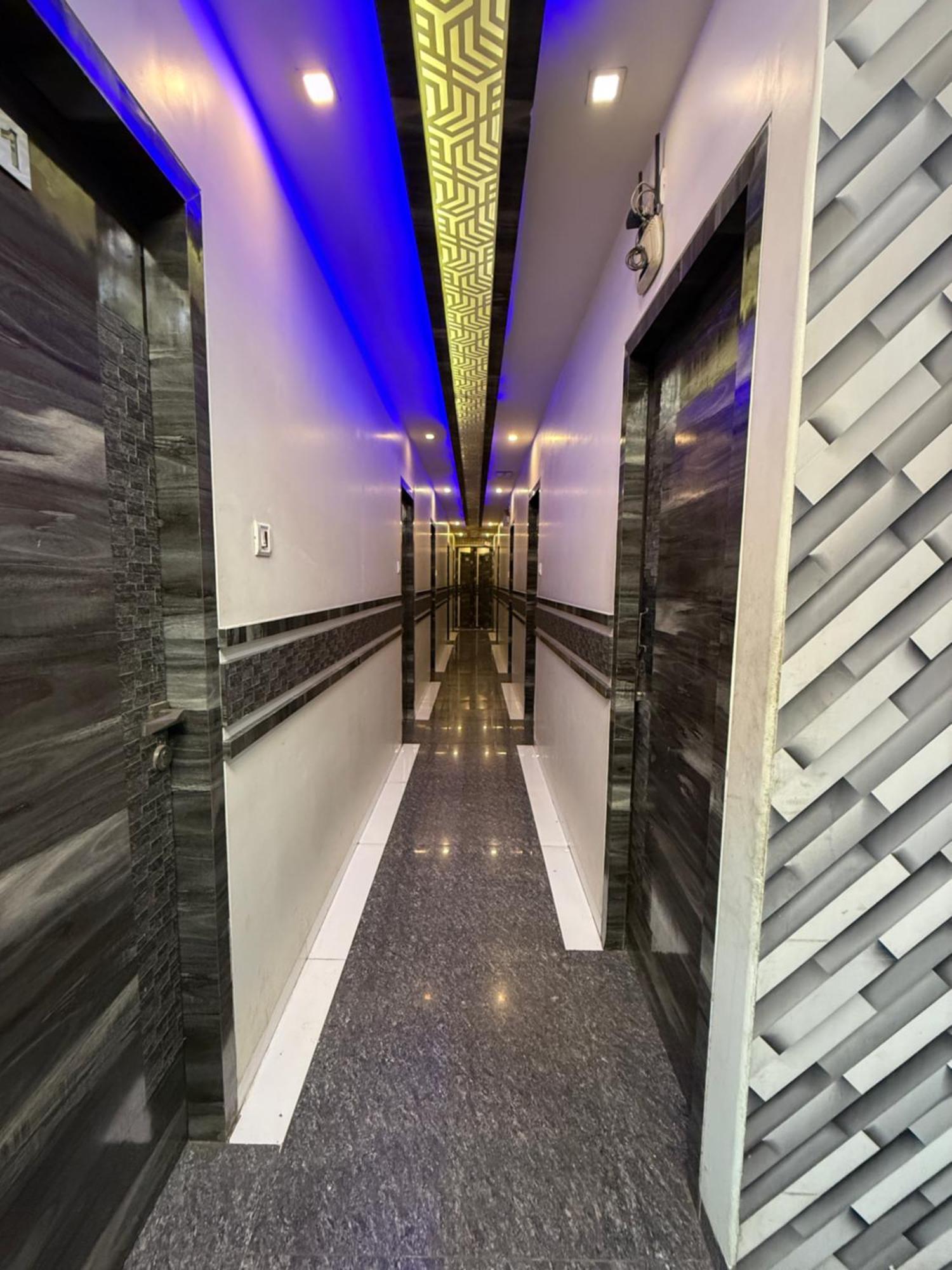 M E R I T O N Hotel T-2 ムンバイ エクステリア 写真